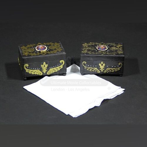William Browning (Max Jacobs Bownas) Stunt Finger Boxes & Handkerchief Set