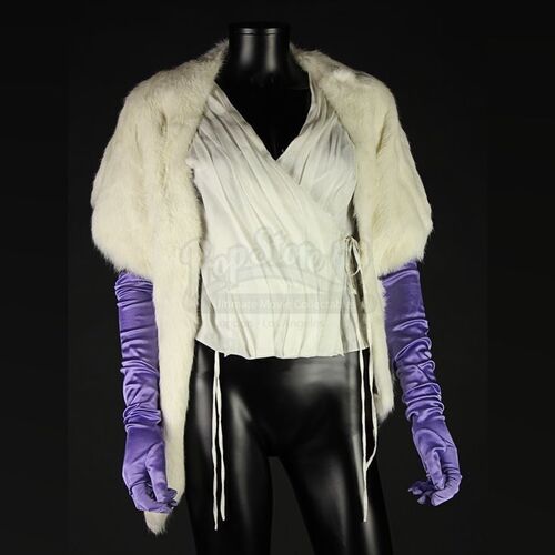 Lucy Westenra (Katie McGrath) White Fur Shawl, Blouse & Gloves
