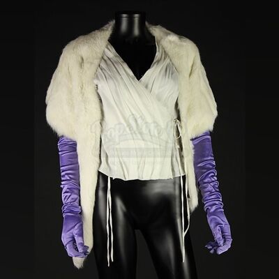 Lucy Westenra (Katie McGrath) White Fur Shawl, Blouse & Gloves