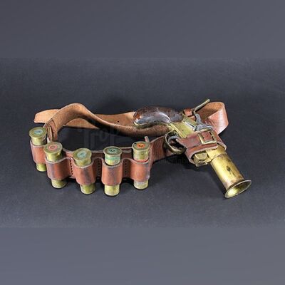 Vampire Hunter's Stunt Flare Gun with Belt & Cartridges