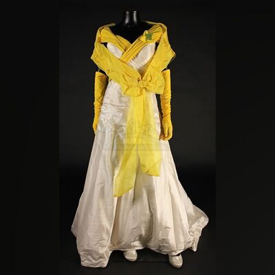 Mina Murray (Jessica De Gouw) Yellow Opera Costume