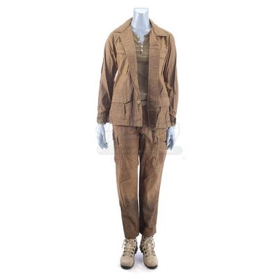 Lot # 14: ANNIHILATION - Dr. Ventress' Shimmer Costume