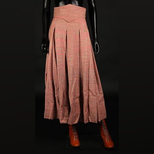 Lucy Westenra (Katie McGrath) Grub Street Townhouse Skirt and Boots