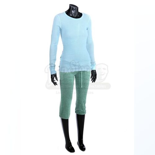 TWILIGHT (2008) - Bella Swan's Sleeping Costume