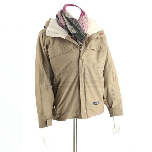 TWILIGHT (2008) - Bella Swan's Baseball Jacket and Scarf