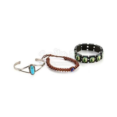 THE TWILIGHT SAGA: NEW MOON (2009) - Bella Swan's Bracelets