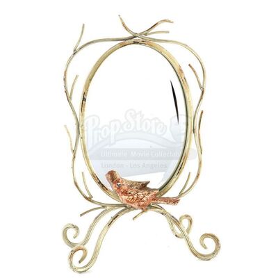 THE TWILIGHT SAGA: ECLIPSE (2010) - Bella Swan's Bedroom Mirror