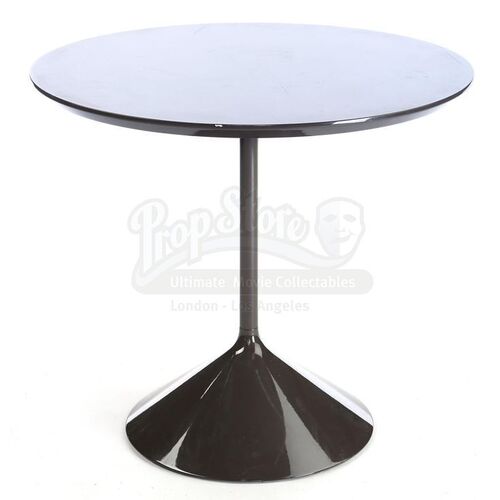THE TWILIGHT SAGA: ECLIPSE (2010) - Cullen House Modern Side Table