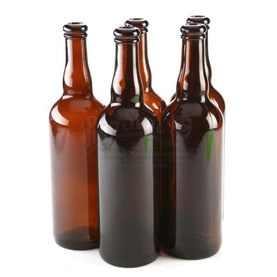 THE TWILIGHT SAGA: ECLIPSE (2010) - 1930's Liquor Bottles