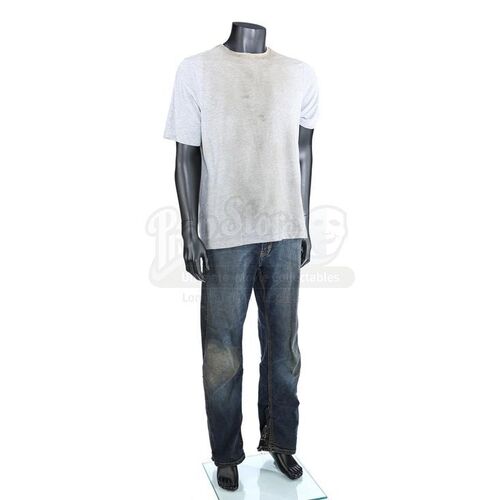 THE TWILIGHT SAGA: ECLIPSE (2010) - Newborn's Shirt and Jeans