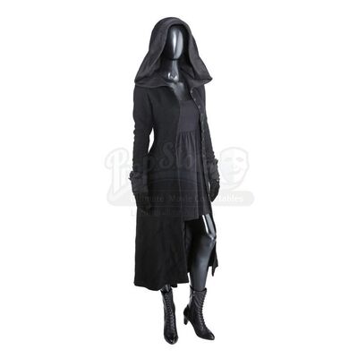 THE TWILIGHT SAGA: ECLIPSE (2010) - Jane's Observation Costume