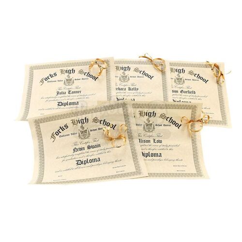THE TWILIGHT SAGA: ECLIPSE (2010) - Set of Five Forks High School Diplomas