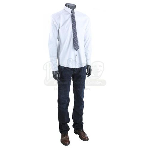 THE TWILIGHT SAGA: ECLIPSE (2010) - Edward Cullen's Graduation Party Attire