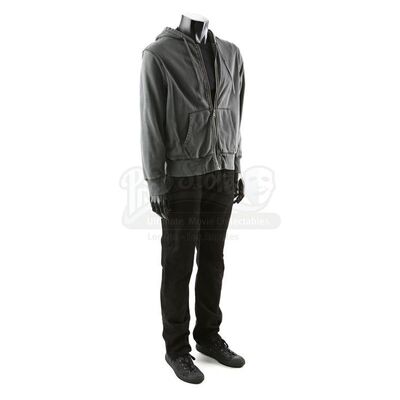 THE TWILIGHT SAGA: ECLIPSE (2010) - Edward Cullen's Lawn Fight Costume