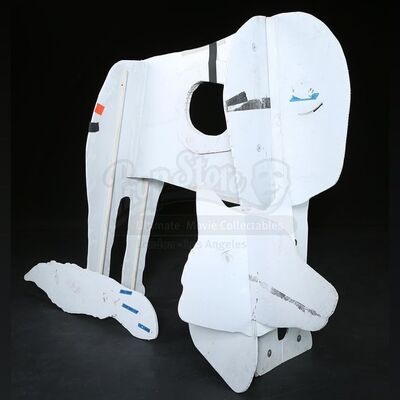 THE TWILIGHT SAGA: ECLIPSE (2010) - Large Wolf Stand-In
