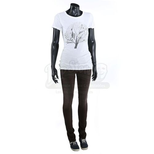 THE TWILIGHT SAGA: ECLIPSE (2010) - Bella Swan's Post-Battle Costume