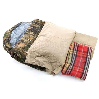 THE TWILIGHT SAGA: ECLIPSE (2010) - Jacob Black's Bedding