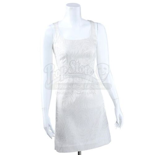 THE TWILIGHT SAGA: BREAKING DAWN PART 1 (2011) - Jessica Stanley's Nightmare Dress