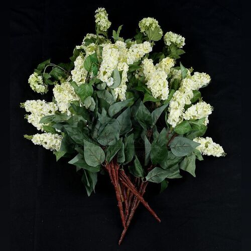 THE TWILIGHT SAGA: BREAKING DAWN PART 1 (2011) - Bella Swan's Wedding Flowers