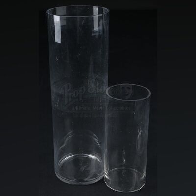 THE TWILIGHT SAGA: BREAKING DAWN PART 1 (2011) - Isle Esme Glass Vases