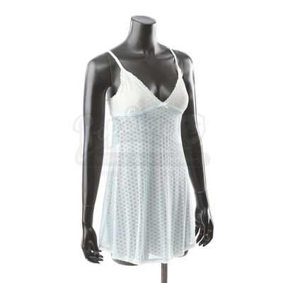 THE TWILIGHT SAGA: BREAKING DAWN PART 1 (2011) - Bella Cullen's Blue Honeymoon Nightgown