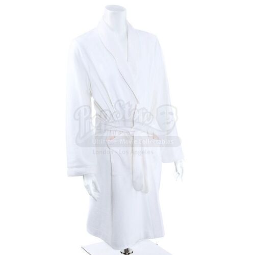 THE TWILIGHT SAGA: BREAKING DAWN PART 1 (2011) - Bella Cullen's Maternity Robe