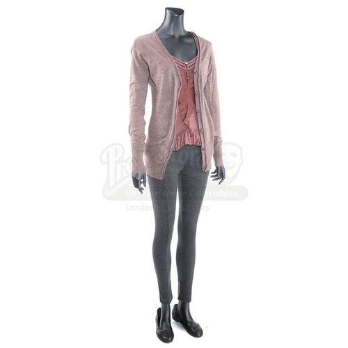 THE TWILIGHT SAGA: BREAKING DAWN PART 1 (2011) - Alice Cullen's Baby Delivery Costume