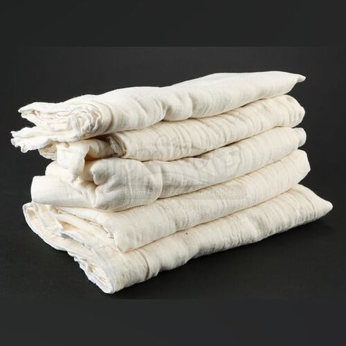 THE TWILIGHT SAGA: BREAKING DAWN PART 1 (2011) - Renesmee Cullen's Swaddle Cloth