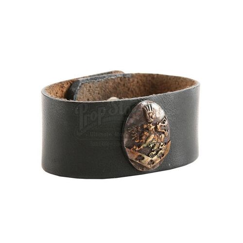 THE TWILIGHT SAGA: BREAKING DAWN PART 2 (2012) - Bella Cullen's Crest Cuff