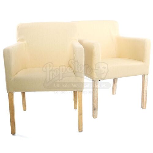 THE TWILIGHT SAGA: BREAKING DAWN PART 2 (2012) - Set of Cottage Dining Room Chairs