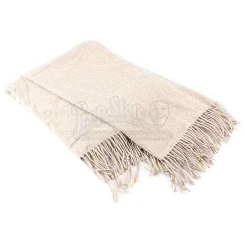 THE TWILIGHT SAGA: BREAKING DAWN PART 2 (2012) - Cullen House Beige Blanket