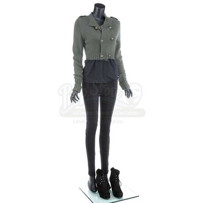 THE TWILIGHT SAGA: BREAKING DAWN PART 2 (2012) - Bella Cullen's Stunt Romanian Encounter Costume