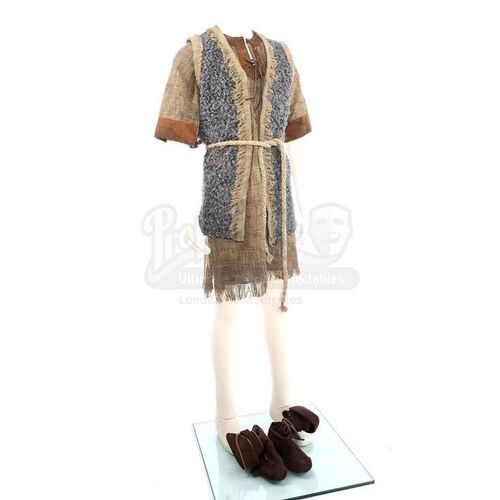 THE TWILIGHT SAGA: BREAKING DAWN PART 2 (2012) - Vasilii's Flashback Costume and Prototype