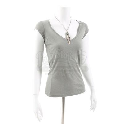 THE TWILIGHT SAGA: BREAKING DAWN PART 2 (2012) - Kate Denali's Cullen House T-Shirt and Necklace