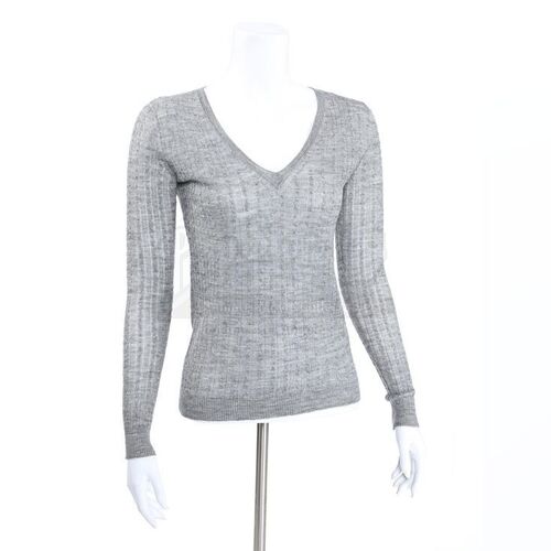 THE TWILIGHT SAGA: BREAKING DAWN PART 2 (2012) - Bella Cullen's Christmas With Charlie Sweater