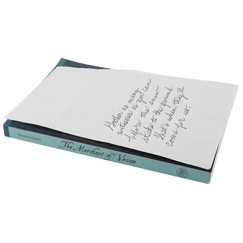 THE TWILIGHT SAGA: BREAKING DAWN PART 2 (2012) - Alice Cullen's Merchant of Venice Book and Note