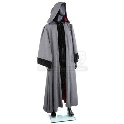 THE TWILIGHT SAGA: BREAKING DAWN PART 2 (2012) - Background Volturi Cloak