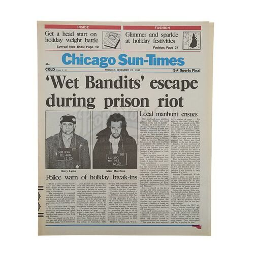Lot # 116: HOME ALONE 2: LOST IN NEW YORK (1992) - "Wet Bandits Escape" Newspaper