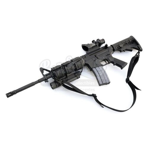 Lot # 123: I AM LEGEND (2007) - Robert Neville's (Will Smith) Hero Blank-Firing M4 Rifle