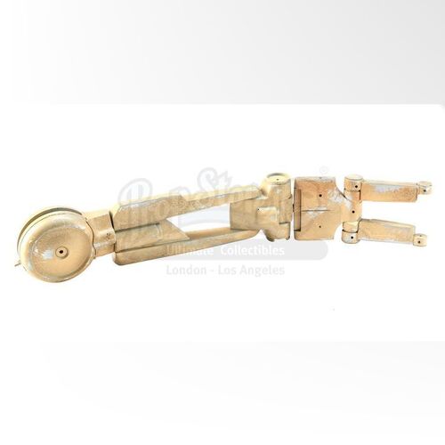 Lot # 266: STAR WARS - EP I - THE PHANTOM MENACE (1999) - B1 Battle Droid Arm