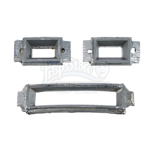 Lot # 304: STAR WARS - EP V - THE EMPIRE STRIKES BACK (1980) - Set of R2-D2 (Kenny Baker) Logic Display Bezels