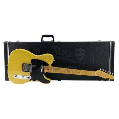 Lot # 420: WAYNE'S WORLD 2 (1993) - Bobby Cahn's (Christopher Walken) Studio Guitar