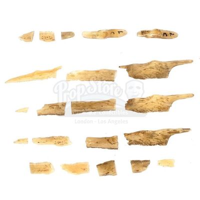 Lot # 436: X-MEN ORIGINS: WOLVERINE (2009) - Wolverine's (Hugh Jackman) Shattered Bone Claws