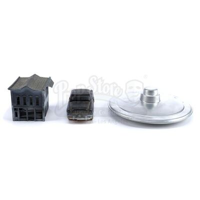 Lot # 642: ED WOOD (1994) - Set of Model Miniatures