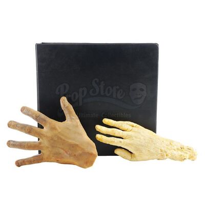 Lot # 860: MARS ATTACKS! (1996) - Production Binder and Dummy Hands