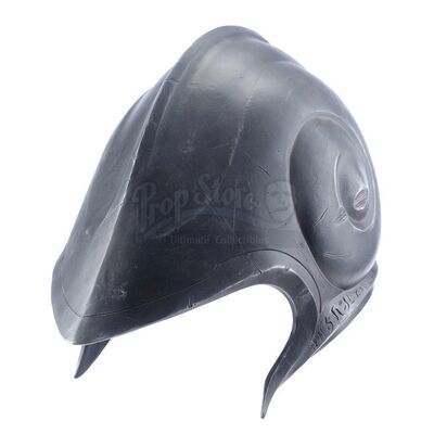 Lot # 965: PLANET OF THE APES (2001) - Attar's (Michael Clarke Duncan) Helmet
