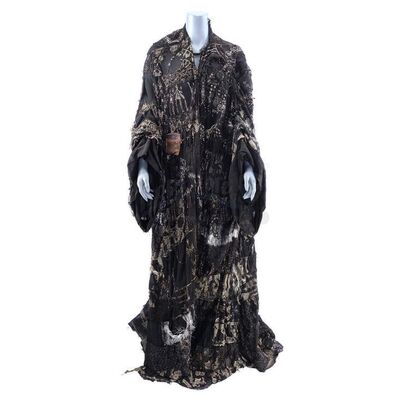 Lot # 987: ROBIN HOOD: PRINCE OF THIEVES (1991) - Mortianna's (Geraldine McEwan) Cloak