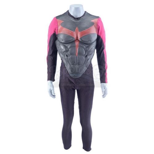 Lot # 1013: UNIVERSAL STUDIOS THEME PARK - Robin's Breastplate and Bodysuit