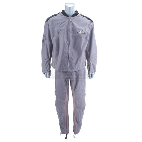 Lot # 1257: STARSHIP TROOPERS (1997) - Mobile Infantry FedNet Jacket and Pants