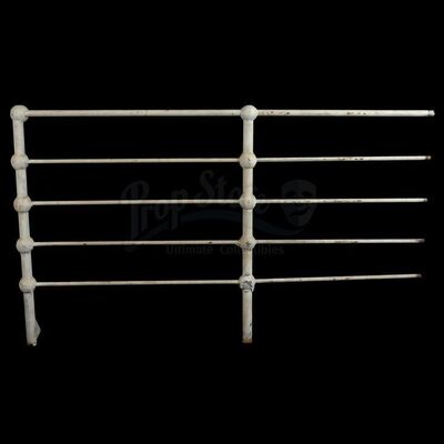Lot # 1289: TITANIC (1997) - Full-Size Railing Section